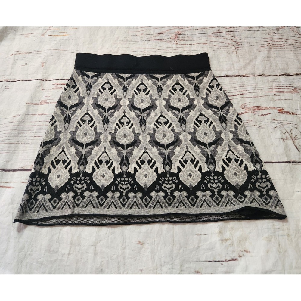 Title Nine Merino Wool Blend Knit Skirt Black Grey Damask Jacquard A-Line Size M